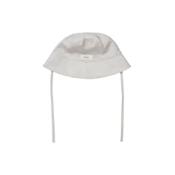 Loui Hat Baby, beach