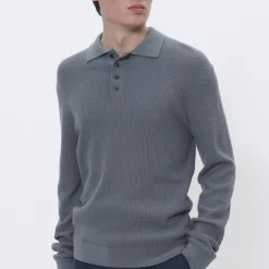 MAkerone Polo, stormy weather