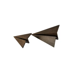 Maverick figur, røgbejdset eg