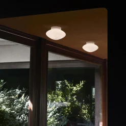 Mist AP22 Ceiling/Wall Lamp, white