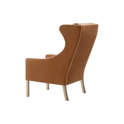 Mogensen 2204+2202 Øreklapstolen & Ottoman, russet brown/lysolieret eg