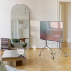 Moon Rollin' Tall, mossy green