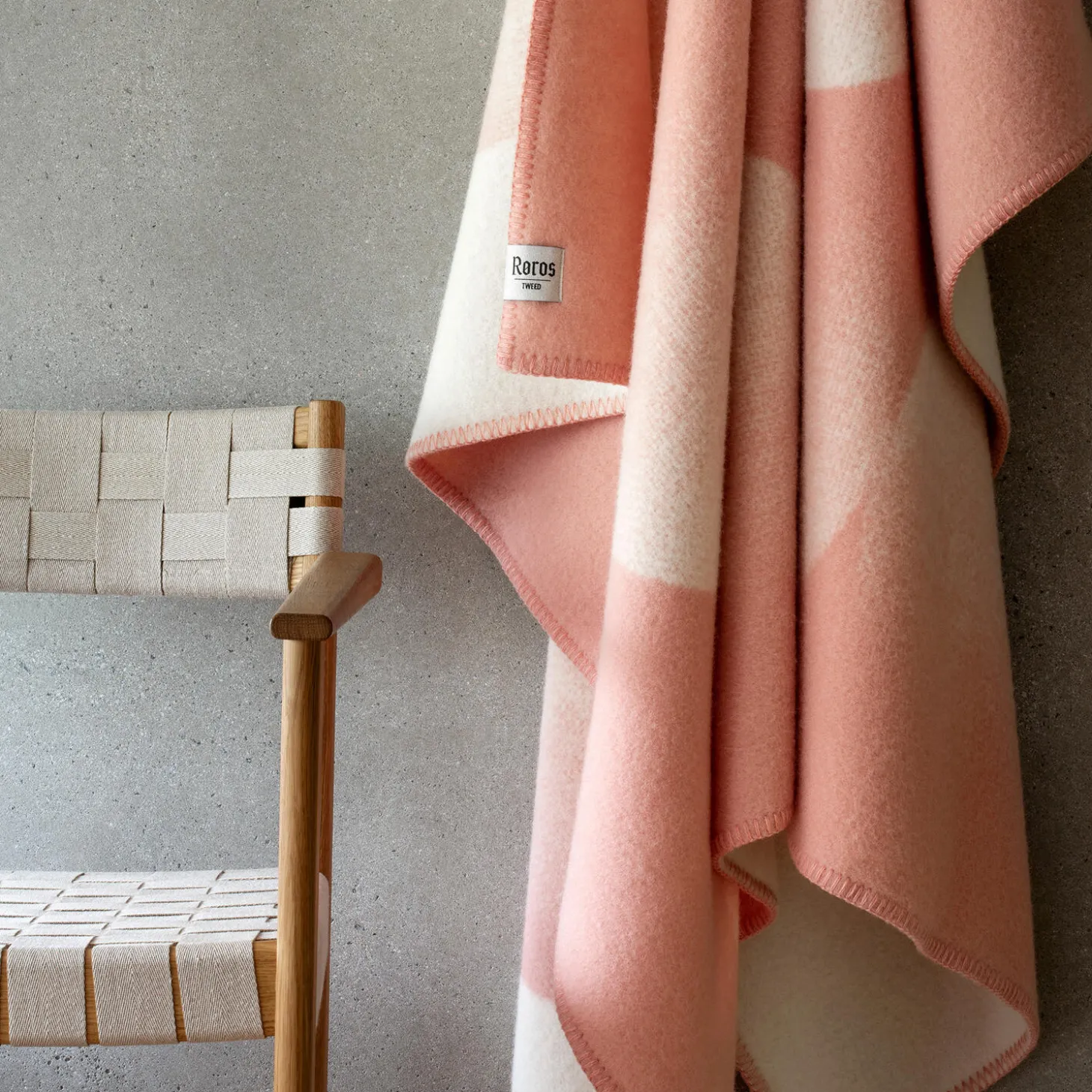 MOON Throw, rosy sky