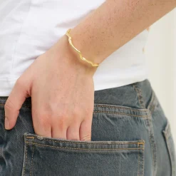 Nina Bangle Armbånd, forgyldt