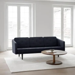 No. 1 3-pers. sofa, Fiord 782/lakeret eg