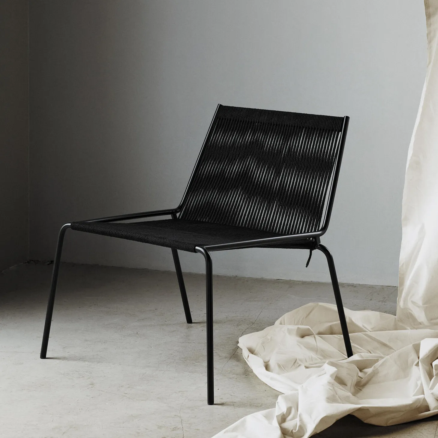 Noel Lounge Chair, black/black linen