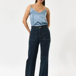 OctavieDEA Top Short, harbour