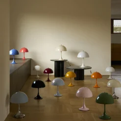 Panthella 250 Portable bordlampe, opaque indigo blue