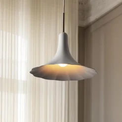 Petalii 1 Pendant, polished brass