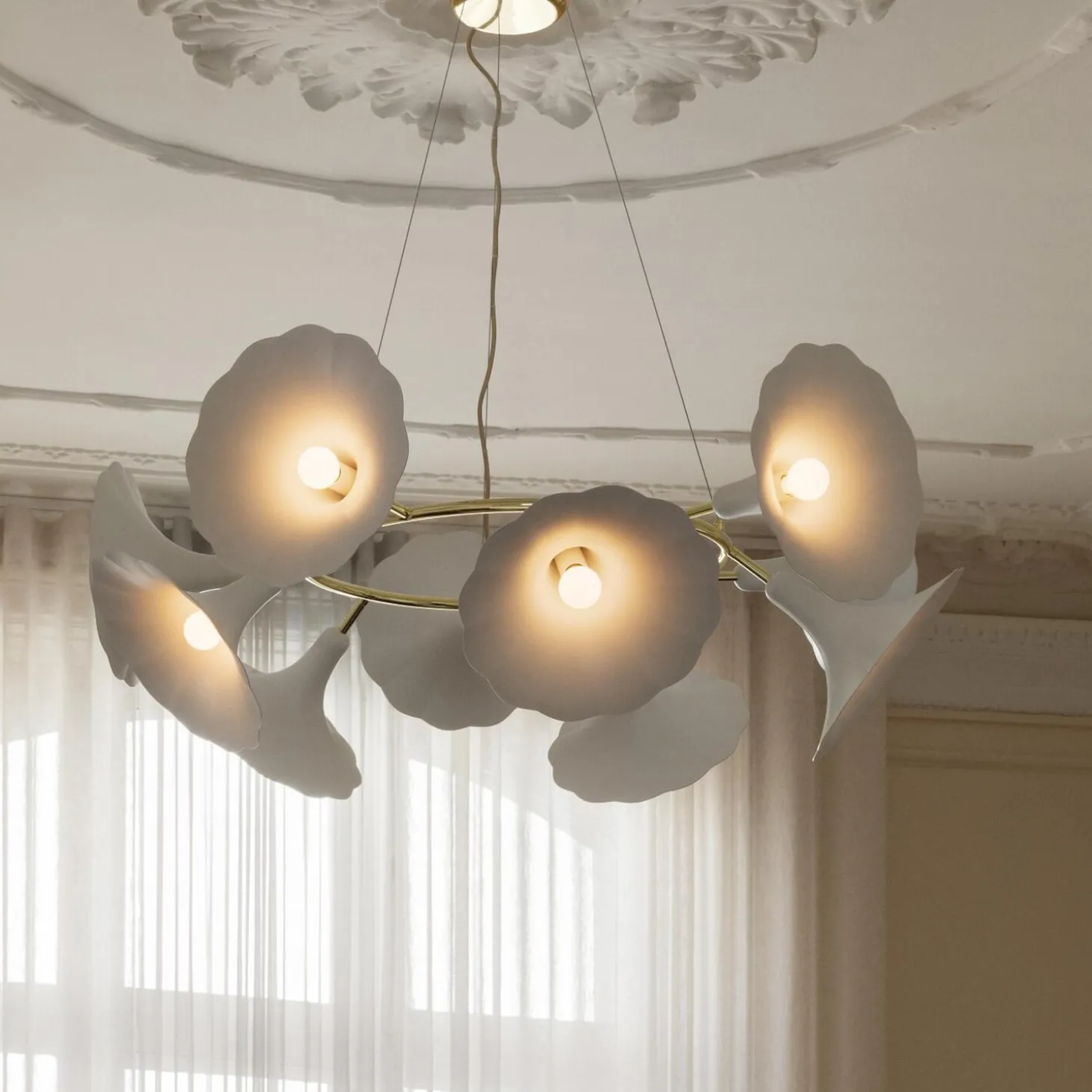 Petalii 10 Pendant, polished brass