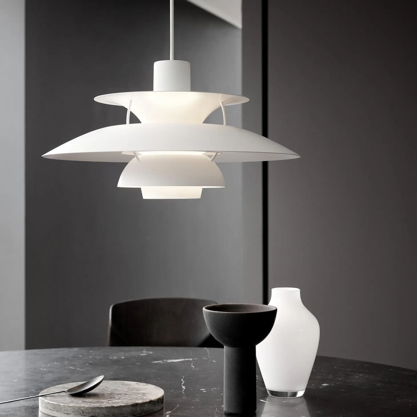 PH 5 Monochrome pendel, white