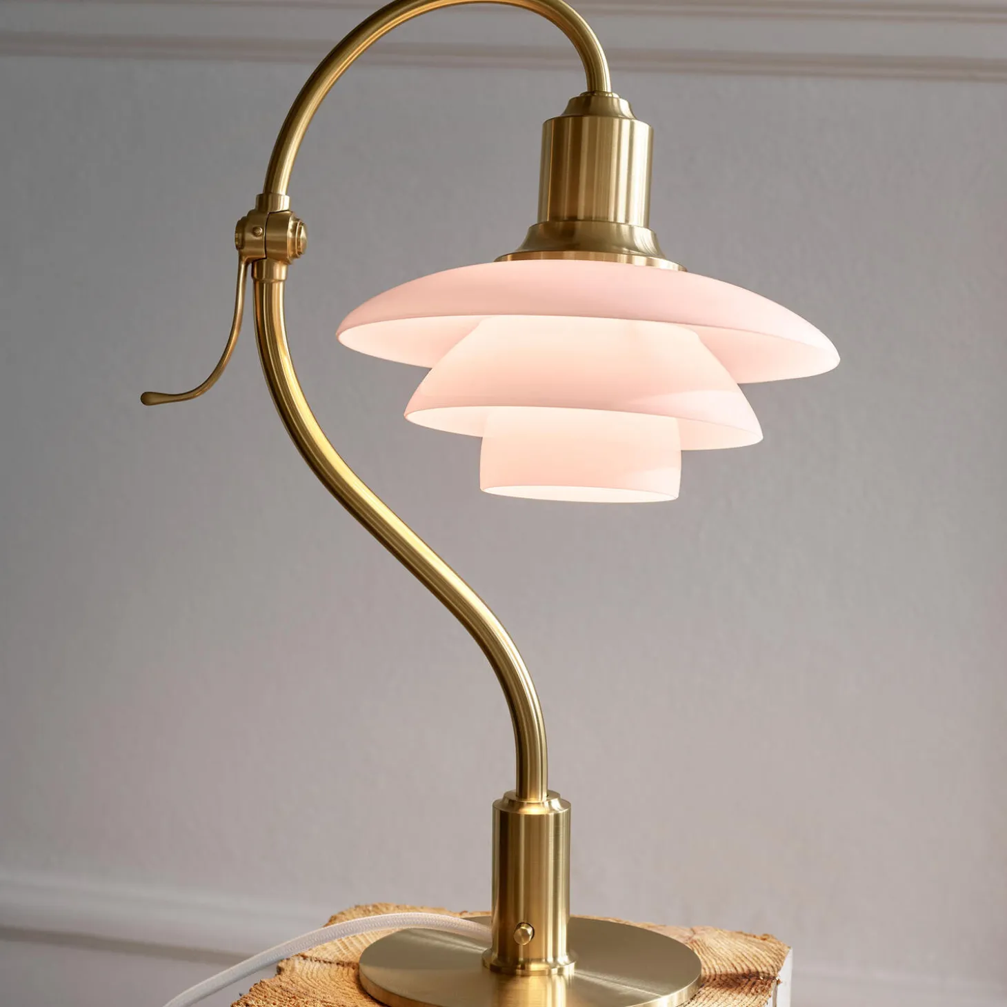 PH 2/2 Question Mark Pale Rose bordlampe