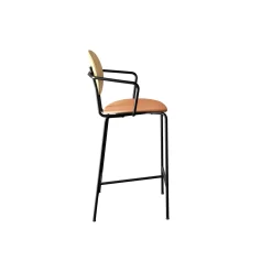 PIET HEIN Counter Chair with Arms, hvidpigmenteret eg/Silk Cognac
