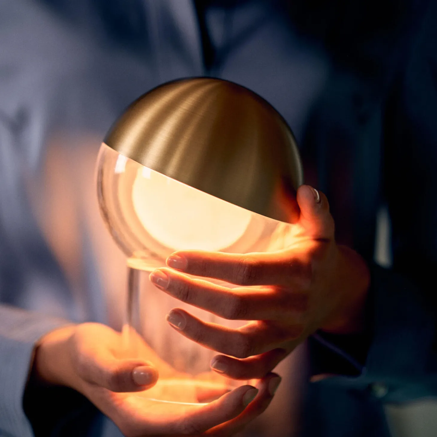 Pila Portable Table Lamp, solid brass