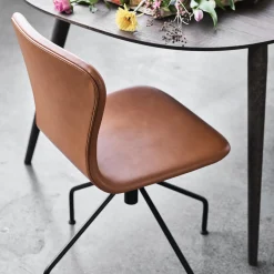 PLAY Chair Swing spisebordsstol, cognac