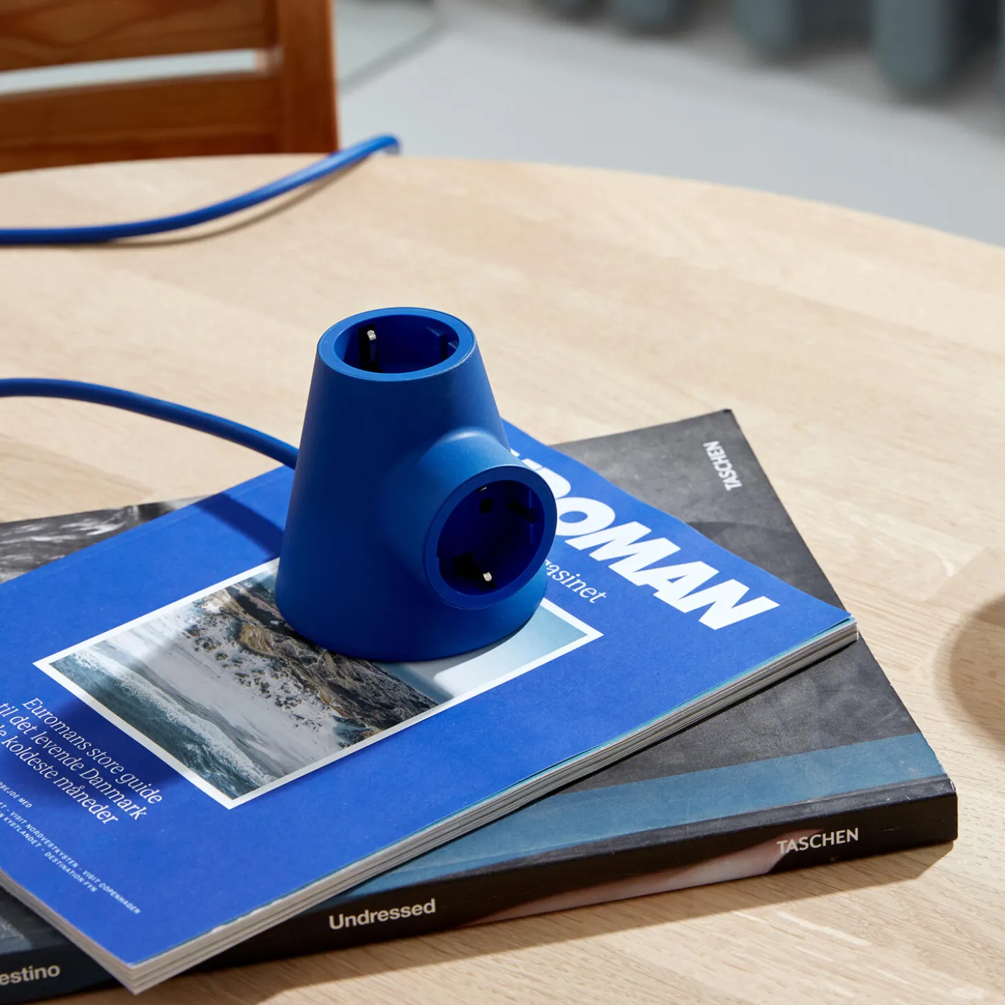 Power Base, ultra marine