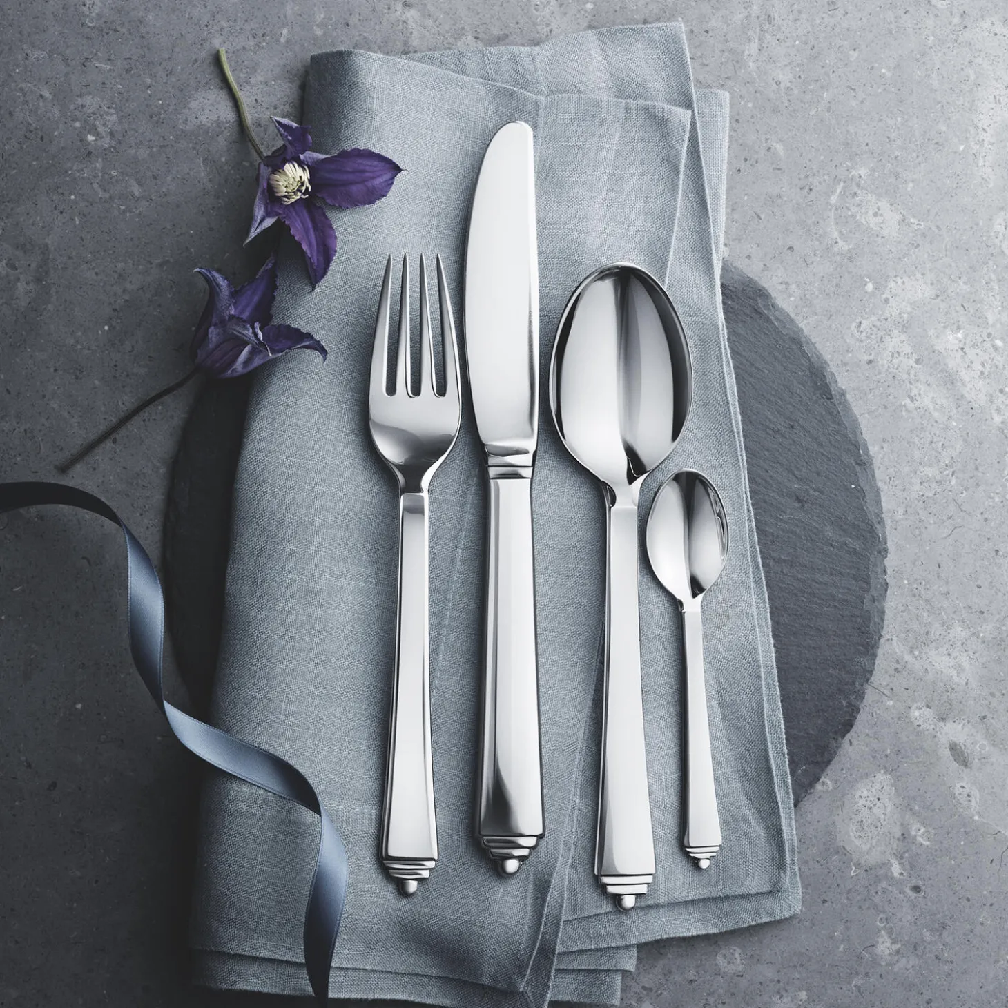 Pyramide bestiksæt 24 dele