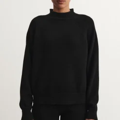 Raw Wool Jumper, black