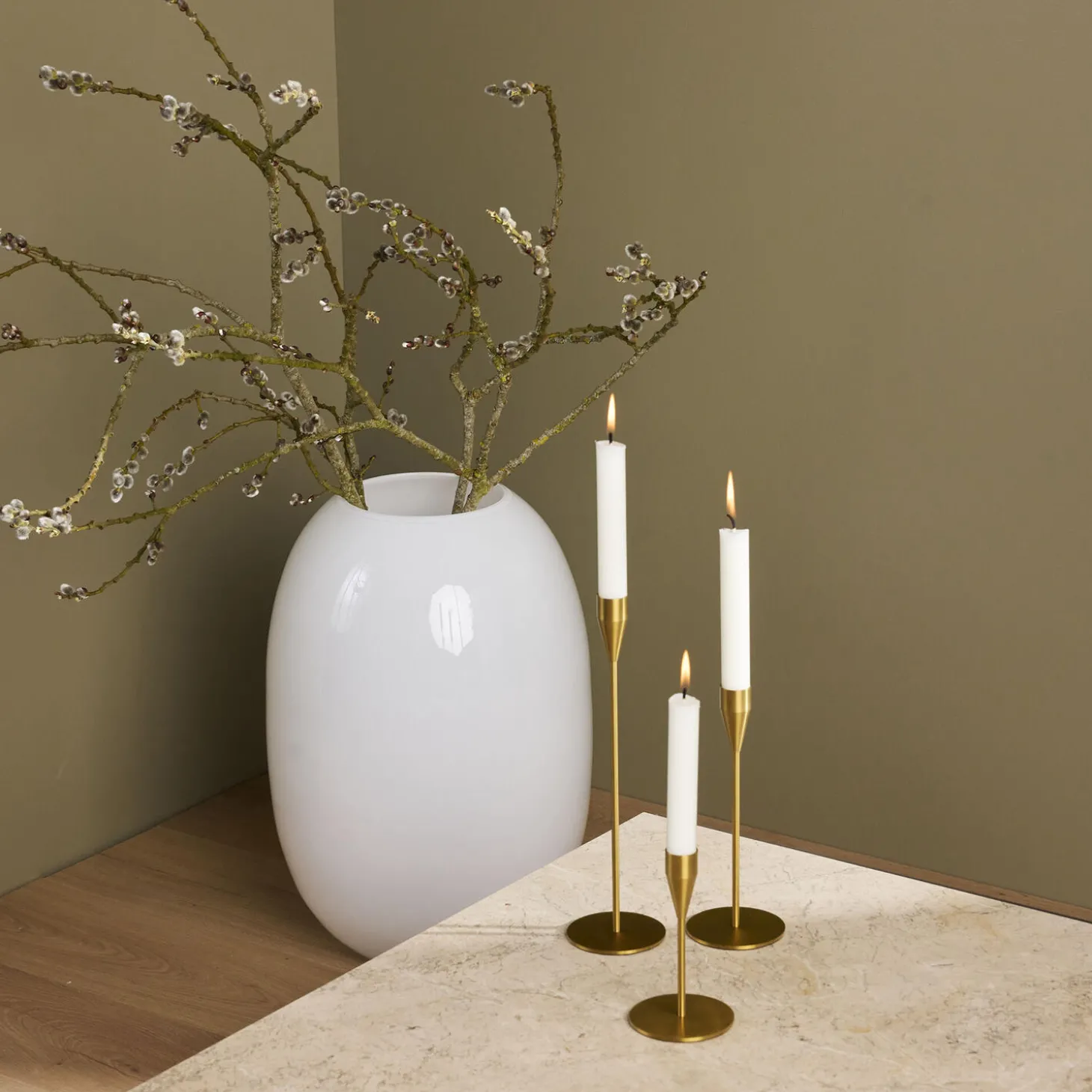 Saturn lysestage 36 cm, messing