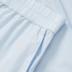 Shorts Long, blue eyes