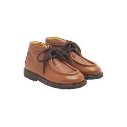 Snøresko med kontraststikninger, cognac