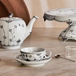 Sort Musselmalet Halvblonde kop med underkop 20 cl