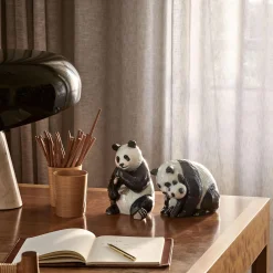 Spisende Panda figur