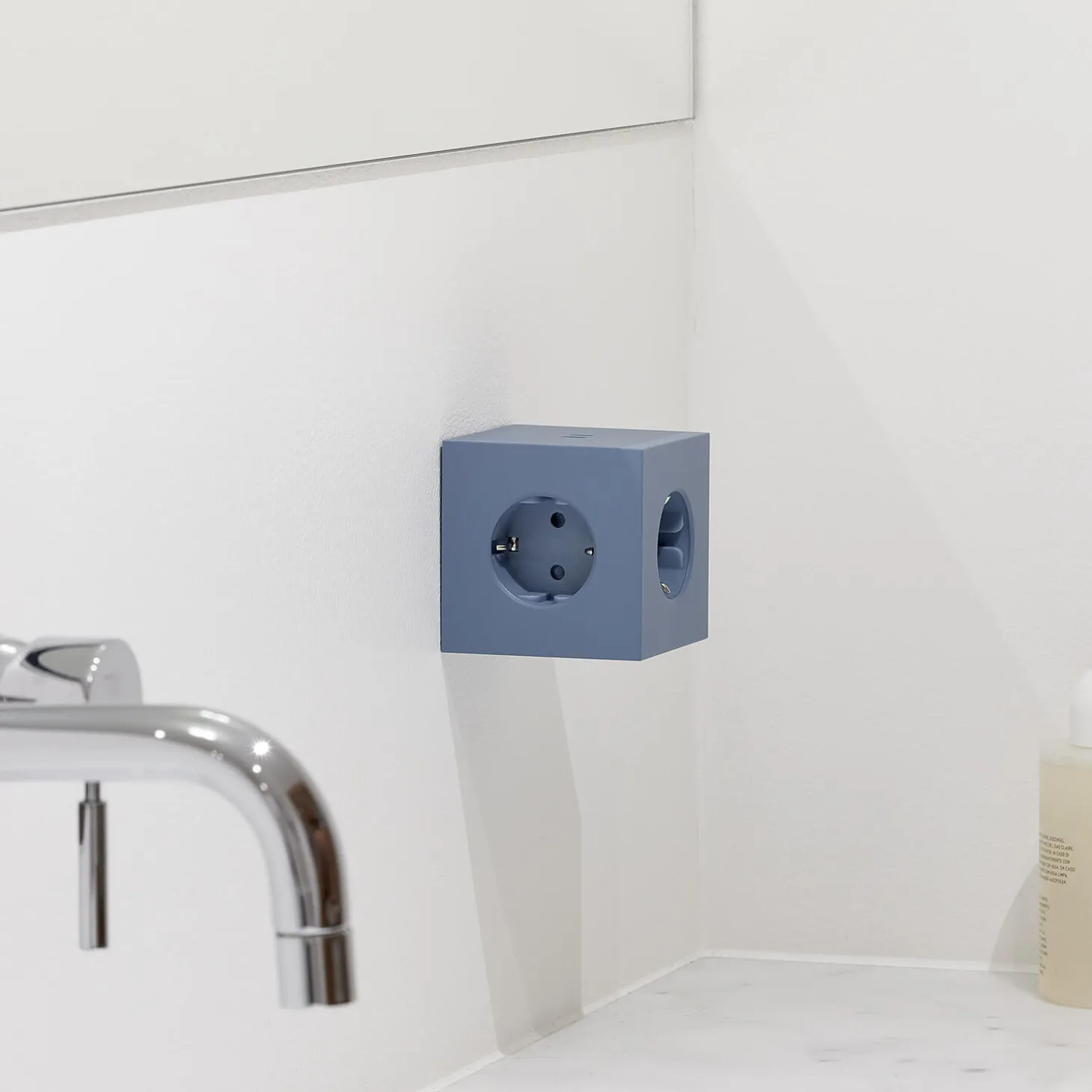 Square 2 USB-C (30W), shark blue