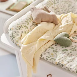 Swan puslepude, summer flowers