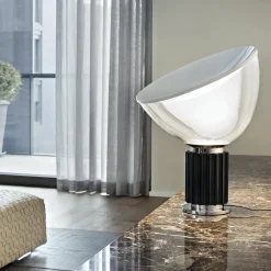 Taccia bordlampe, black