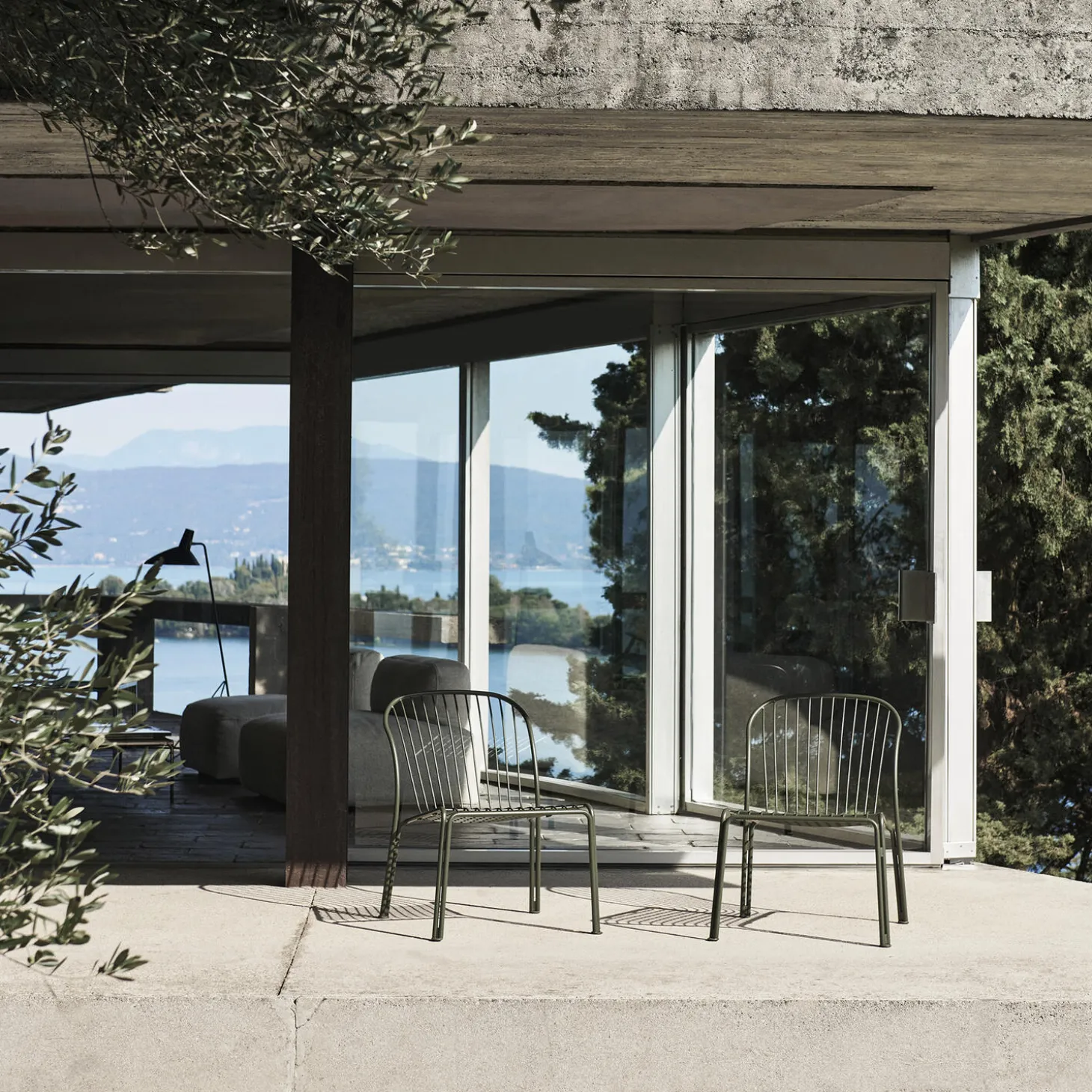 Thorvald SC100 Outdoor Lounge Chair, bronze green