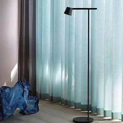 Tip Floor Lamp, black