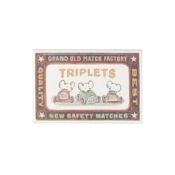 Trillinger babymus i tændstikæske