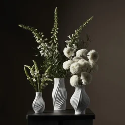 Twist Vase 18 cm