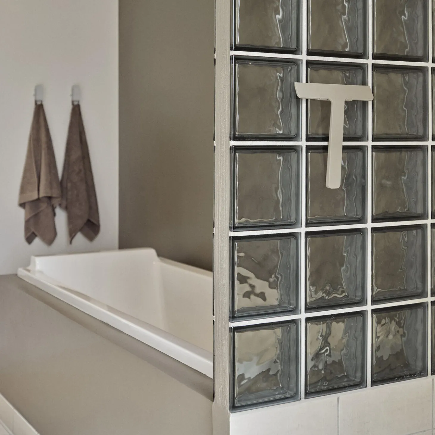 Ume skraber m. holder, taupe