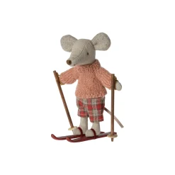 Vintermus med ski, storesøster