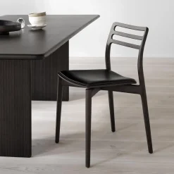 VIPP481 Cabin stol, mørk eg/sort