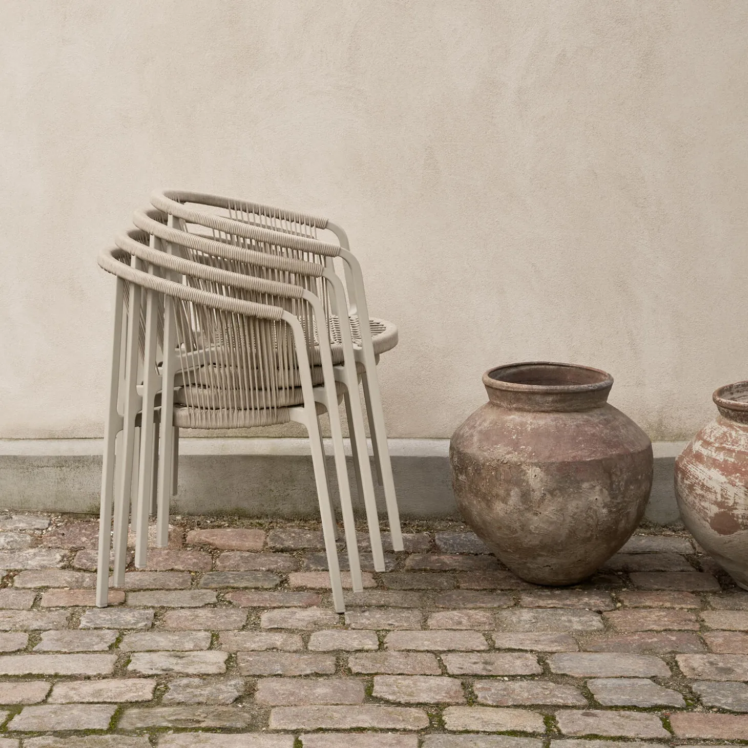 VIPP710 Lagrasse Chair, light grey