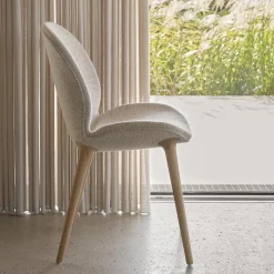 VIPP462 Lodge Chair, beige/light oak