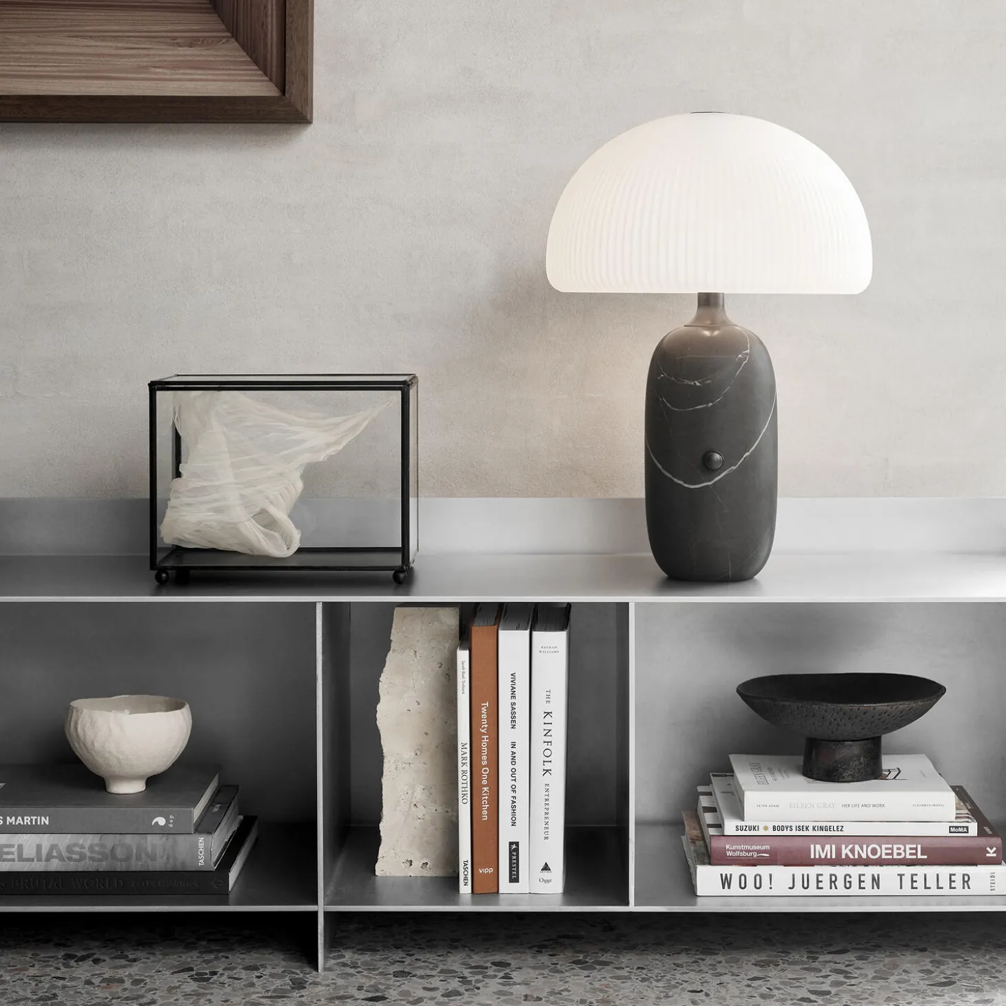 VIPP592 Sculpture bordlampe, grå