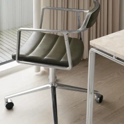 VIPP452 Swivel Chair with Castors, bosco green/polished aluminium