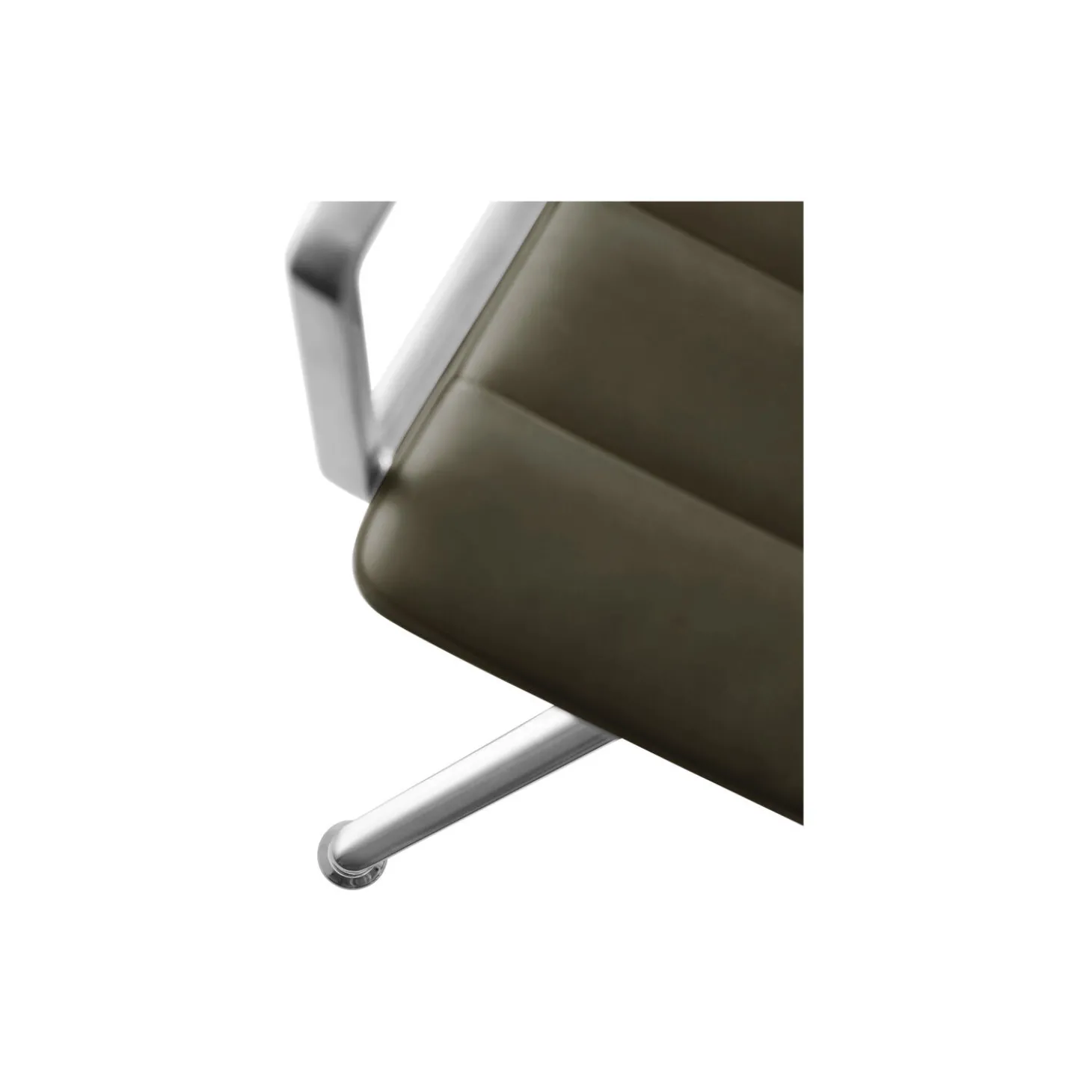 VIPP452 Swivel Chair with Gliders, bosco green/polished aluminium