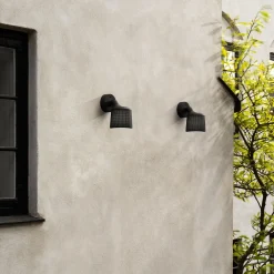 VIPP551 udendørs vægspot, sort