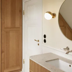 VL Studio væglampe, messing