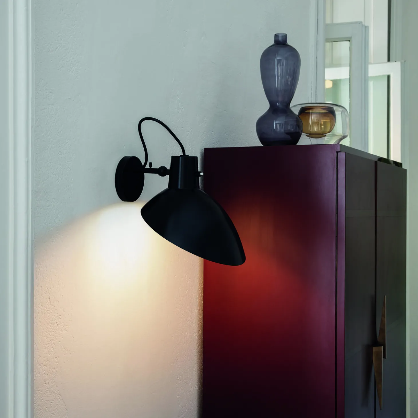 VV Cinquanta Wall Lamp with Switch, black/black