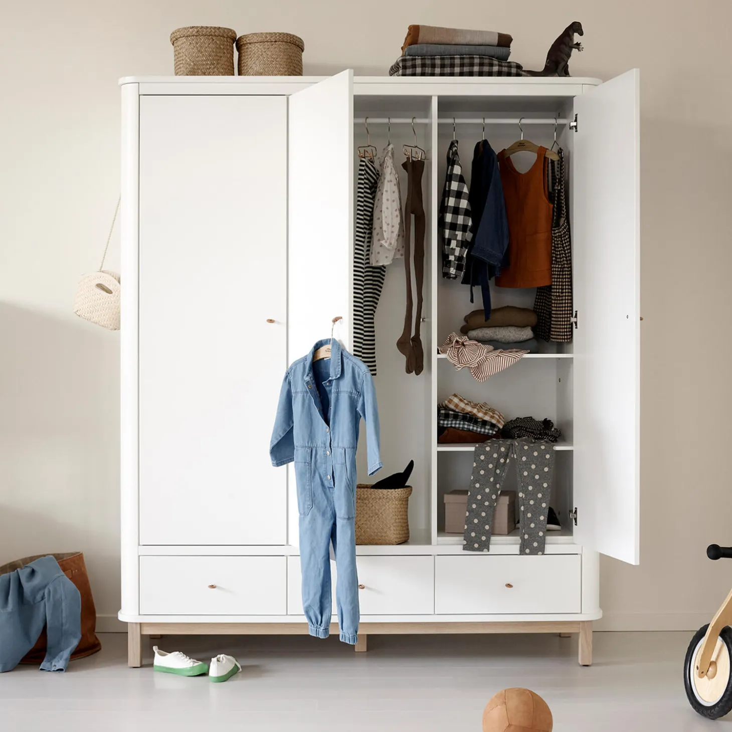 Wood klædeskab 3 døre, hvid/eg