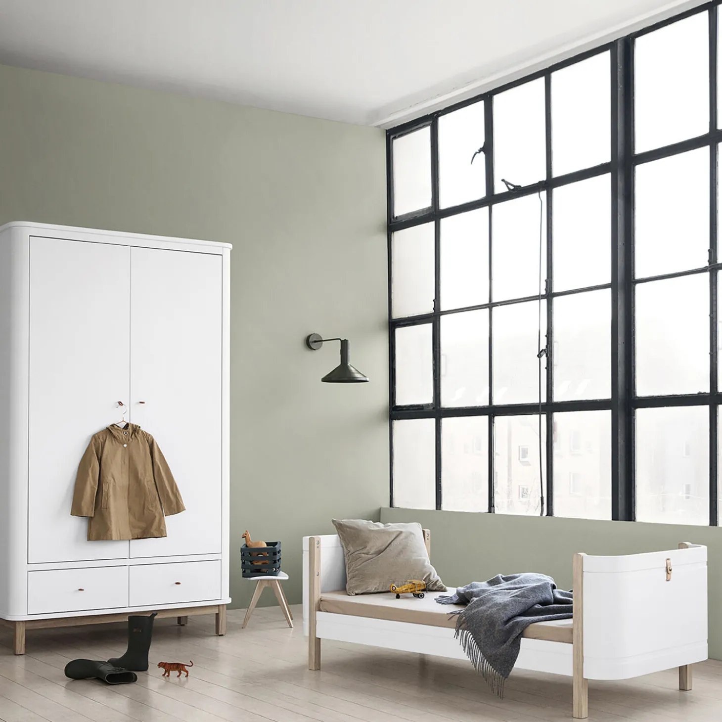 Wood klædeskab 2 døre, hvid/eg