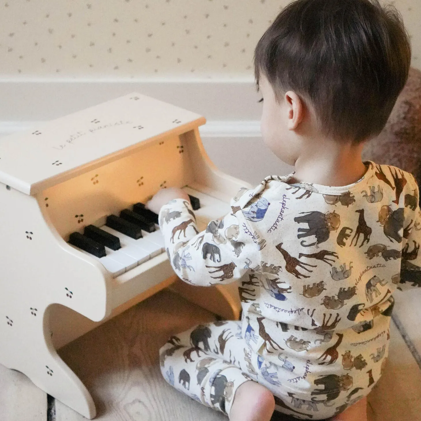 Wooden Piano, cherry