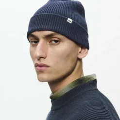 WWEddie Beanie, salute